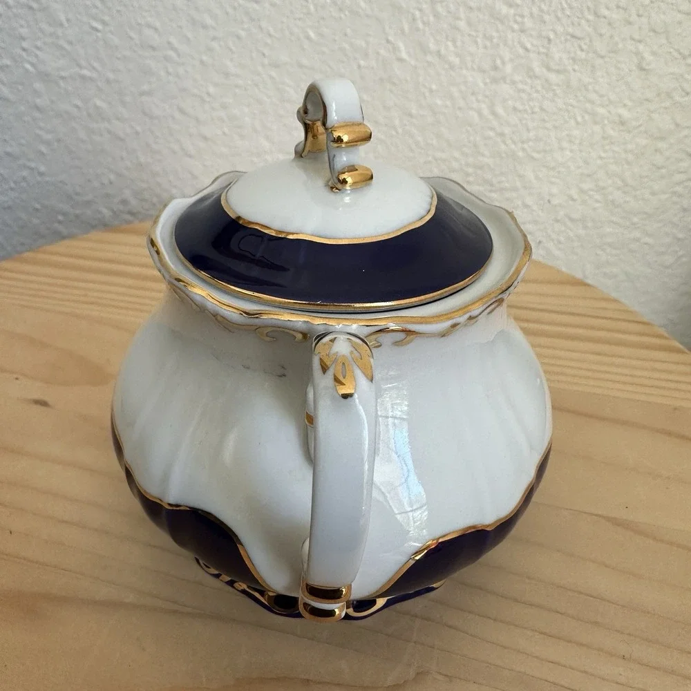 Zsolnay Hungary Pompadour III‎ Demitasse Sugar Bowl 4.25 Inch Blue 18kt Gilded